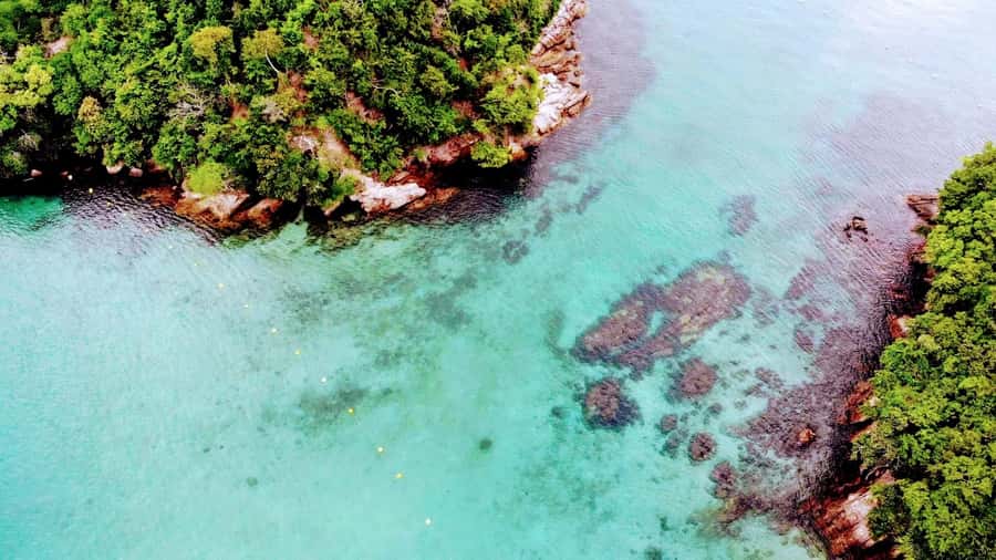 Ilha Grande: 6-Hour Speedboat Tour to Blue and Green Lagoons - The ride is scenic, but prepare for wind