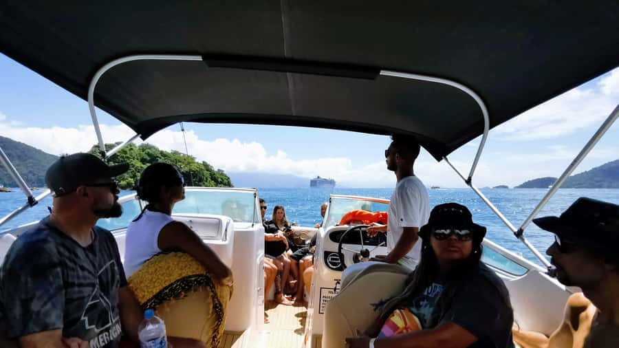 Ilha Grande: 7h Speedboat Tour of Paradise Islands - Dentista Beach, the famous stop