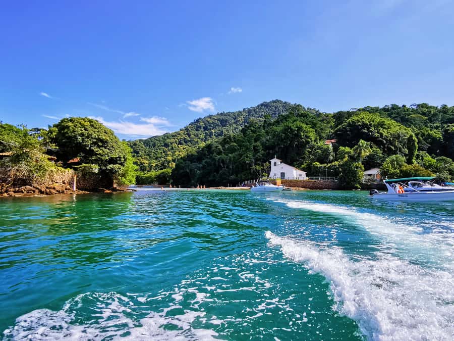 Ilha Grande: 7h Speedboat Tour of Paradise Islands - The final stop and optional seaside lunch