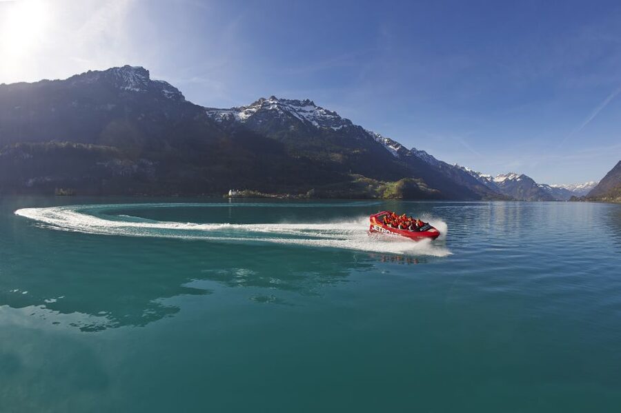 Interlaken: Scenic Jetboat Ride on Lake Brienz - The Calm Water and First Lake Views