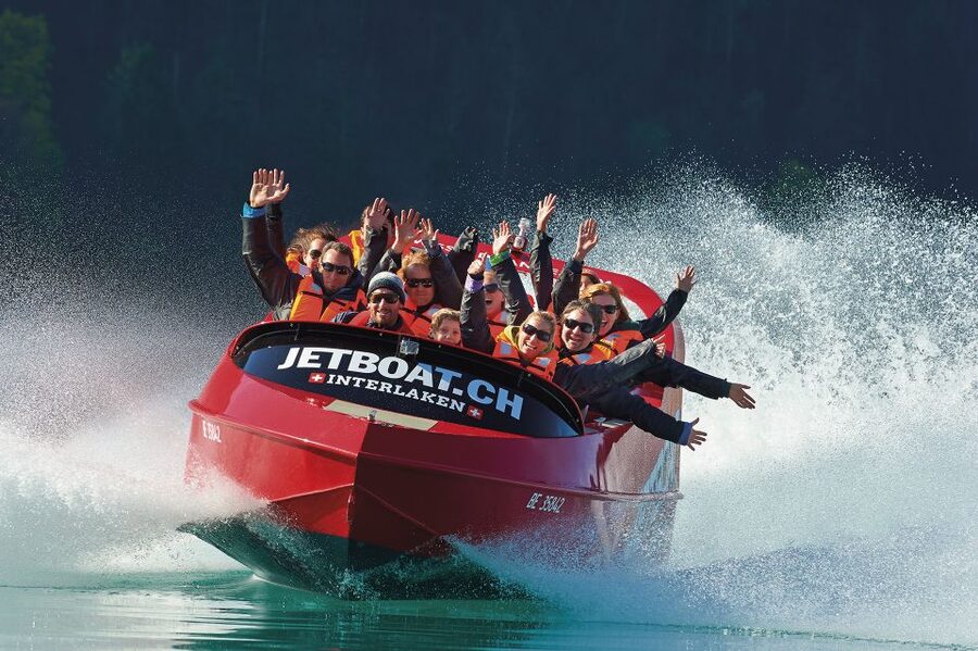 Interlaken: Scenic Jetboat Ride on Lake Brienz - When the Scenic Cruise Turns Into a Thrill Ride