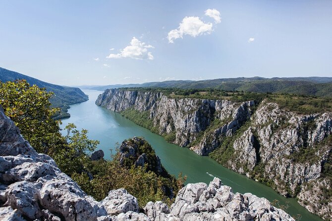Iron Gate NP Tour with 1-hour speedboat ride + 2 viewpoints - The Iron Gate speedboat ride from Tekija