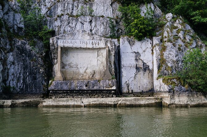 Iron Gate NP Tour with 1-hour speedboat ride + 2 viewpoints - Guides, drivers, and the small-group feel