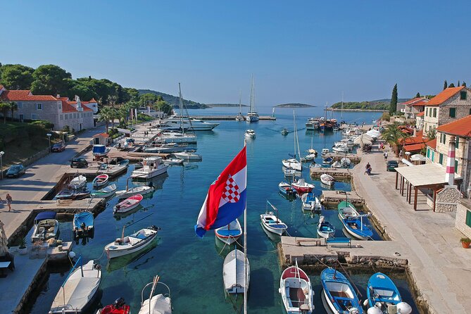 Islands Brač, Šolta & Blue lagoon - Private speedboat tour - Vela Rina, a sandy finish