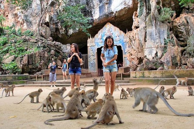 James Bond Island Sightseeing(No Canoeing) Tour by Speedboat from Phuket - Hong Island, limestone walls and calm water