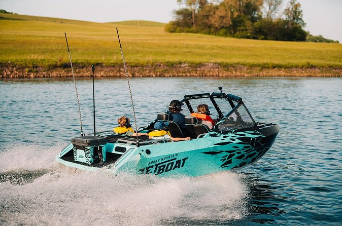 Jet Boat Adventure in the Smoky Moutains Island Pointe Tour - Who will enjoy this most?