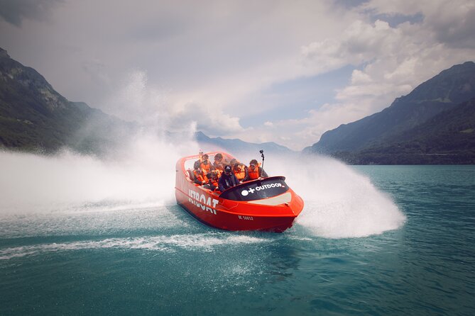 Jetboat Interlaken - Spray, turns, and the level of excitement