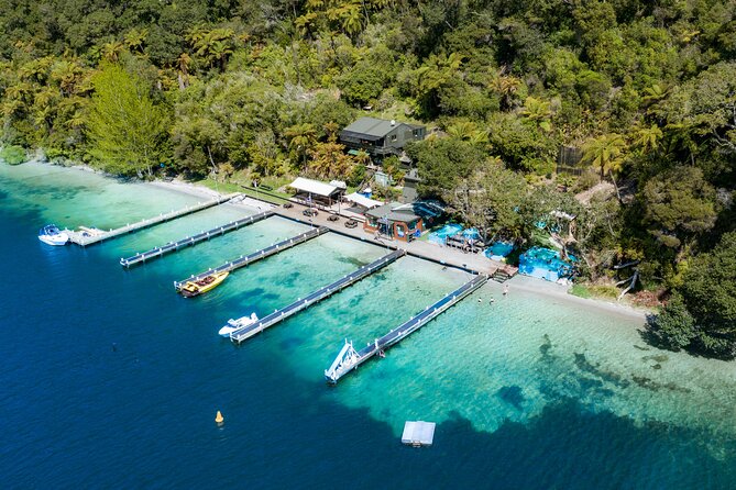 Katoa Jet Boat & Lake Rotoiti Hot Pools - Arriving at Manupirua Thermal Springs