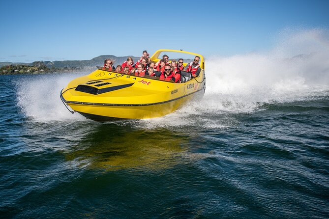 Katoa Jet Boat tour on Lake Rotorua - A short ride with plenty of action