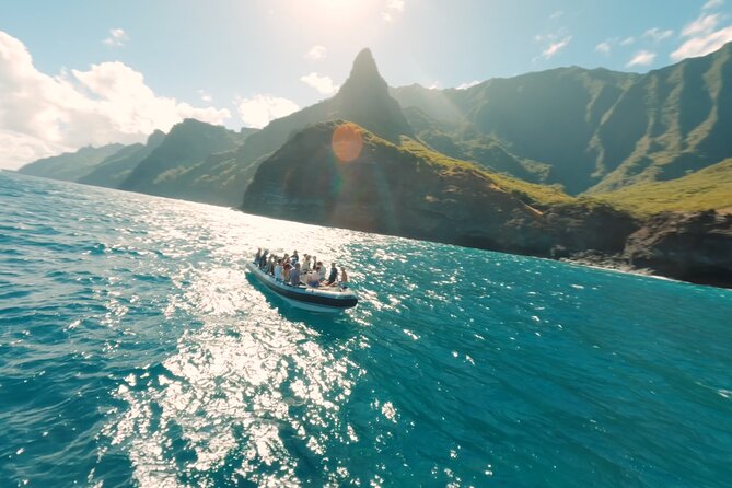 Kauai: Nā Pali Coast Zodiac Raft Expedition and Snorkeling - Snorkeling, swimming, and the role of ocean conditions