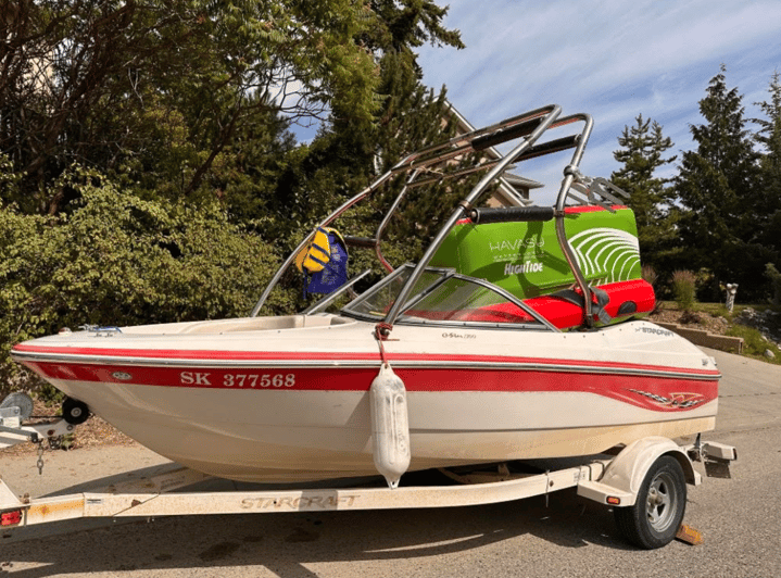 Kelowna: StarCraft C1700 Speed Boat Rental - Taking the Wheel on Kelowna’s Water