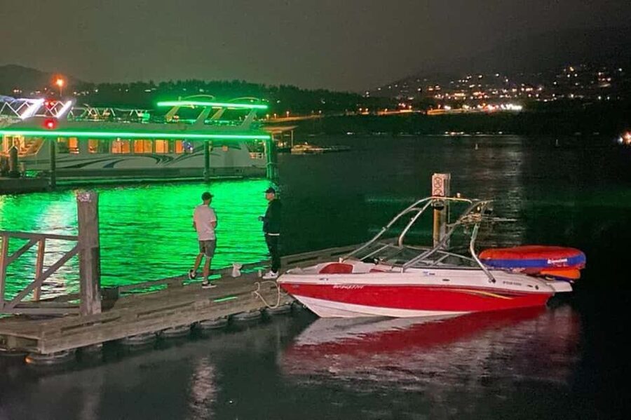 Kelowna: StarCraft C1700 Speed Boat Rental - The StarCraft C1700 for Families and Friends