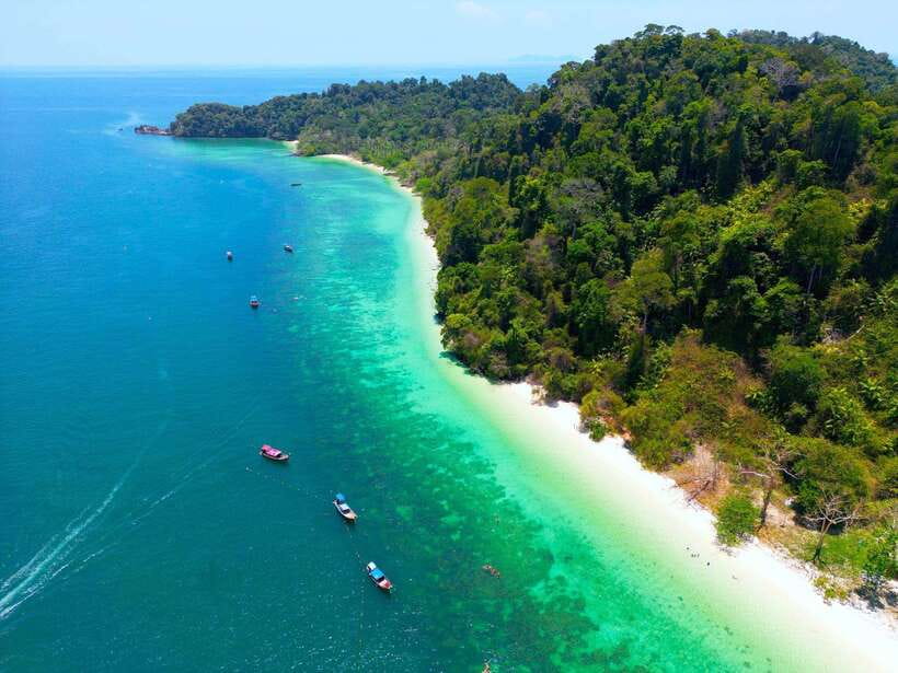 Koh Lanta: 4 Islands, Emerald Cave & Koh Kradan by Speedboat - Koh Chuek: your first look below the surface