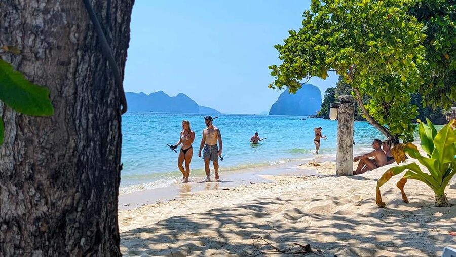 Koh Lanta: 4 Islands, Emerald Cave & Koh Kradan by Speedboat - Early pickup from Koh Lanta Yai