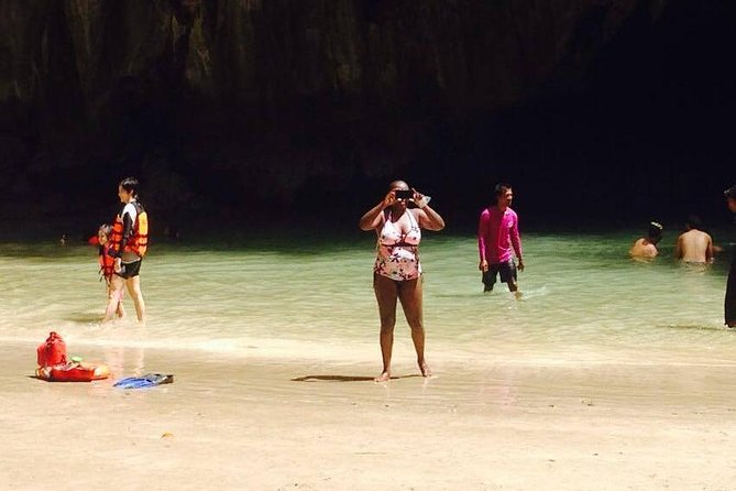 Koh Lanta: 4 Islands Tour by Speedboat with Snorkeling - The Emerald Cave is the reason to go