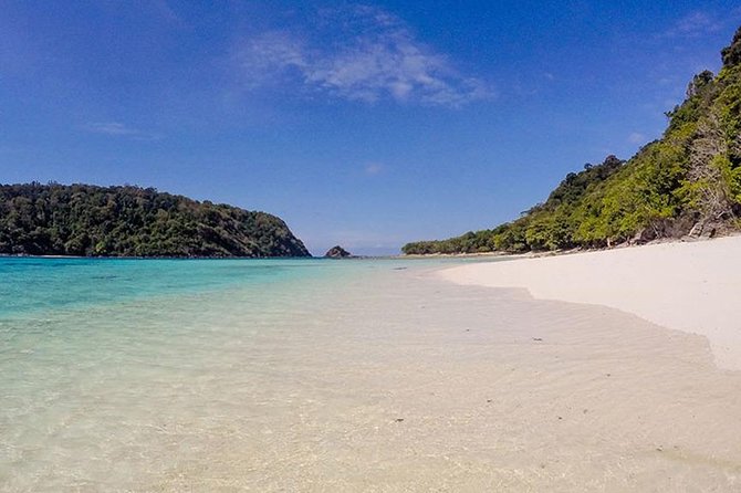 Koh Rok and Koh Haa Snorkeling Trip by Speedboat from Koh Lanta - Koh Rok Nok brings the classic island scene