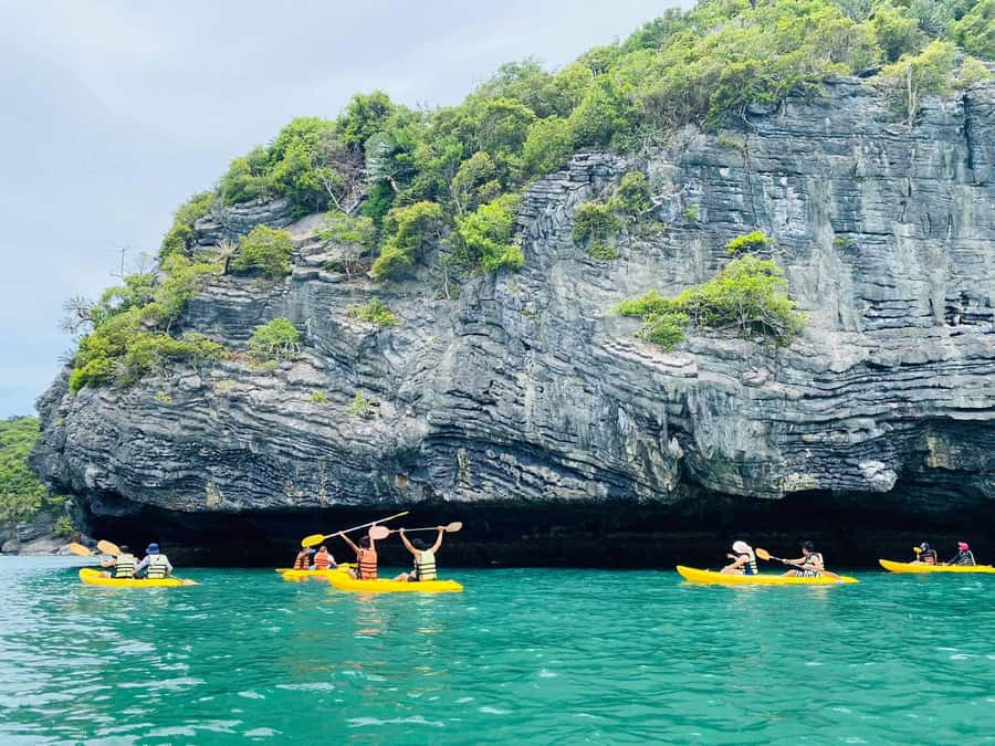 Koh Samui: Ang Thong Marine Park Day Tour by Speedboat - Seeing the park from a speedboat