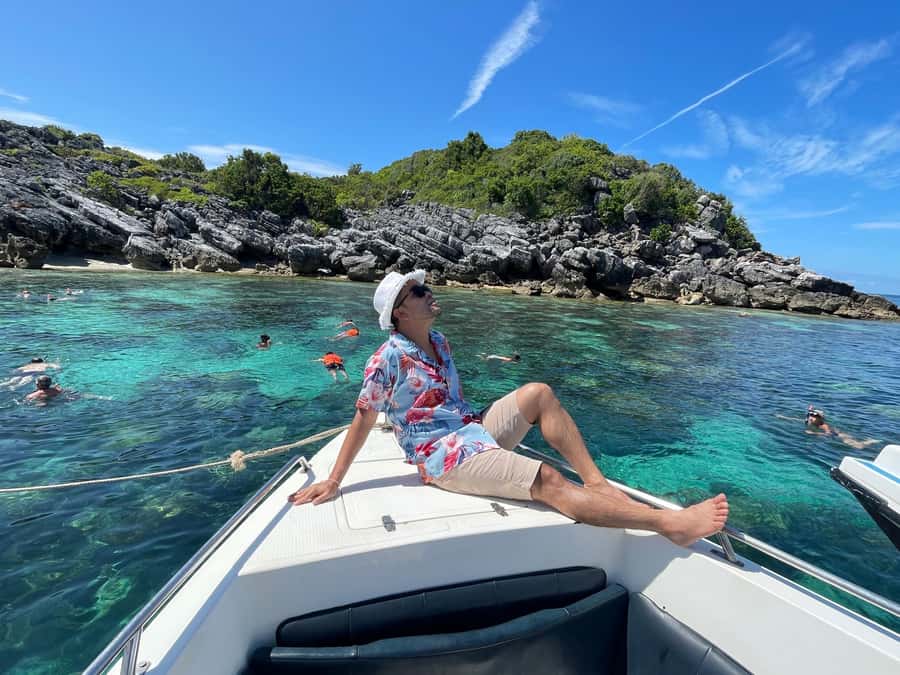 Koh Samui: Angthong Marine Park Speedboat Tour with Kayaking - Koh Wao: swimming and snorkeling in a sheltered bay