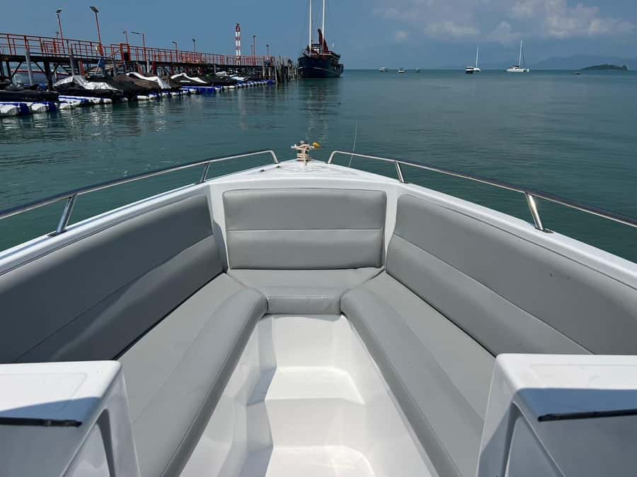 Koh Samui: Private Speedboat Charter – Custom Island Routes - A guide who pays attention to the small things