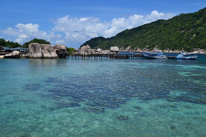Koh Tao and Koh Nang Yuan Snorkeling Trip By Speedboat From Koh Samui - Lunch on Koh Tao breaks up the water time
