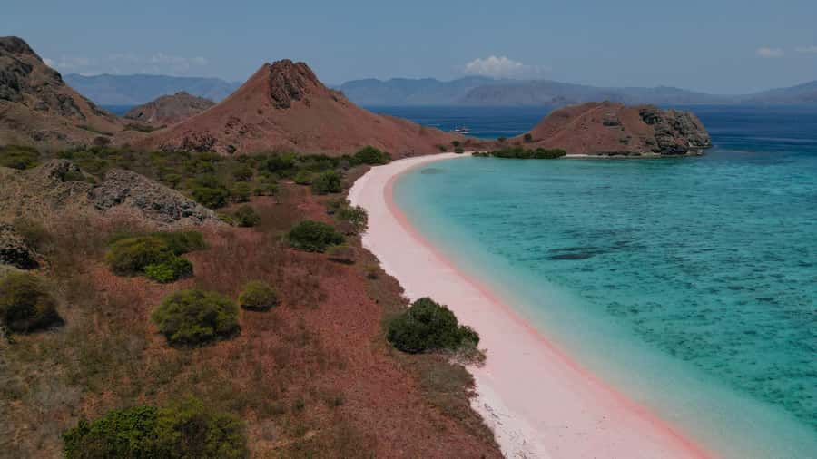 Komodo Full Day Speedboat Tour from Labuan Bajo - Why this route works in one long day