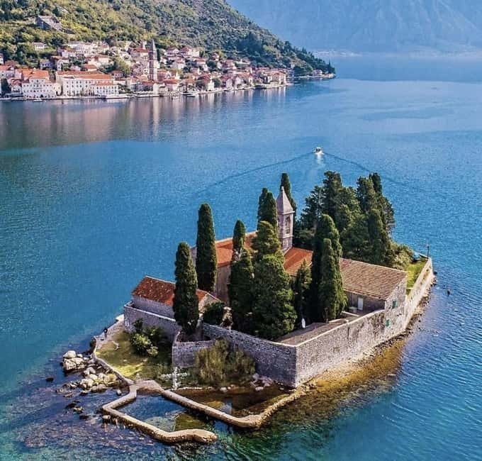 Kotor: 3 Hours Speedboat to Perast and Our Lady of the Rocks - The 20-minute run across Kotor Bay