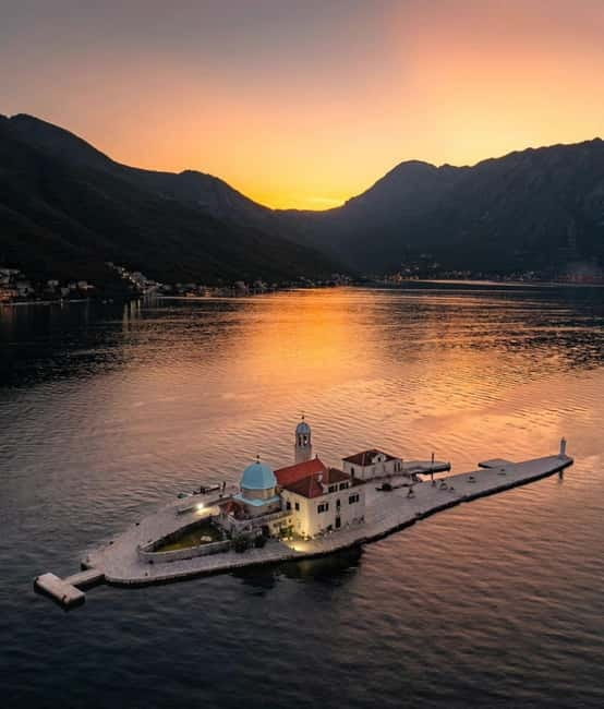 Kotor: Blue Cave and Lady of the Rocks Speedboat Tour - Perast and the two famous islands