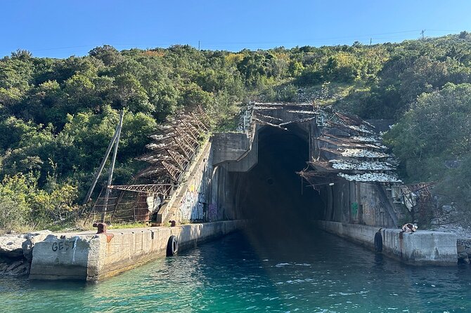 Kotor: Boka Bay Grand Explorer: 6.5-Hour Private Speedboat Tour - Galebova Plaza for snorkeling and cliff jumping