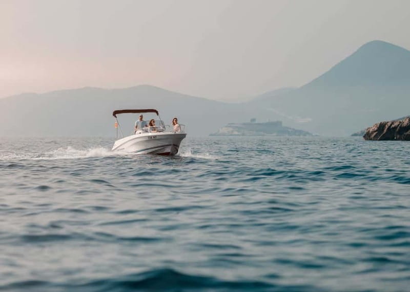 Kotor: Our Lady of the Rock and Perast Speedboat Tour - Finding the boat at Park Slobode