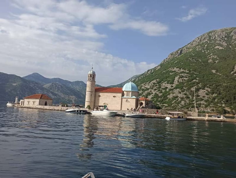 Kotor: Speedboat Tour to Blue Cave and Our Lady of the Rocks - Twenty minutes on Our Lady of the Rocks