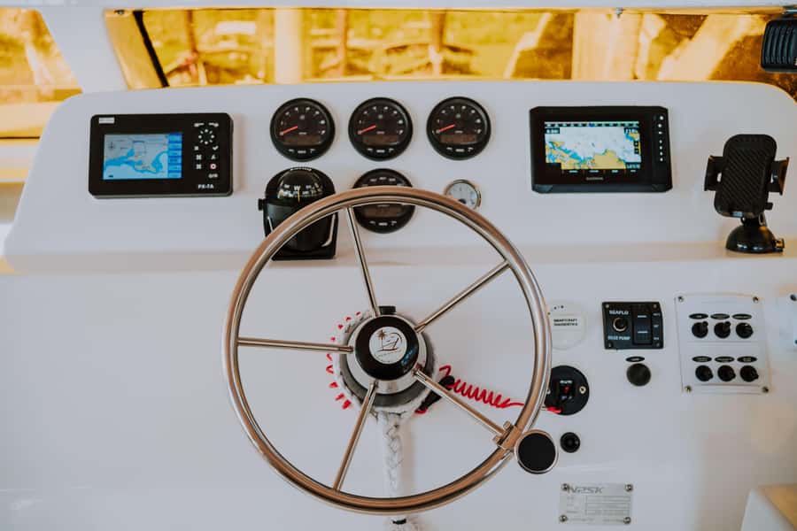 Krabi: 4 Islands Private Luxury Speed Boat Tour - Beach lunch, fruit, coconut, and the useful extras