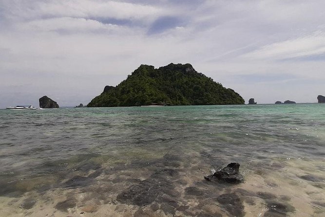 Krabi 7 Islands Snorkeling and Sunset Tour by Speedboat - Railay Beach supplies the sunset moment