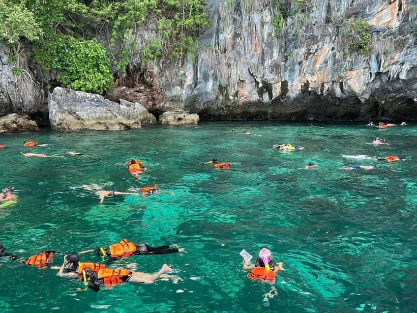 Krabi: 7 Islands Speedboat Magic to Twilight Treasures - Sunset on Koh Poda, the day’s longest stop