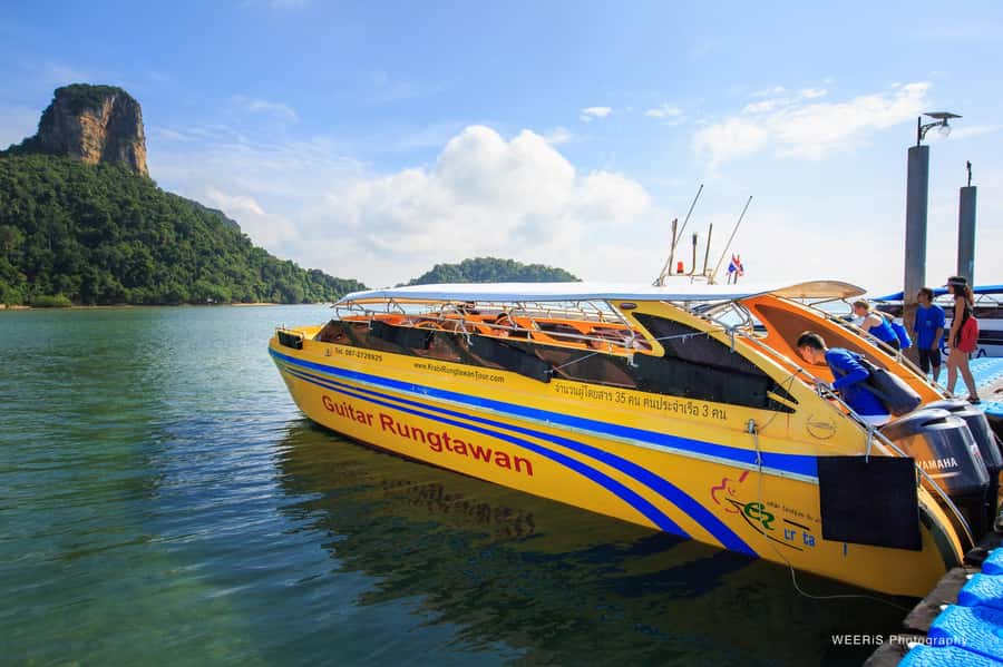Krabi: 9 Islands Speedboat Full Day Tour - Hong Island gives you two separate experiences