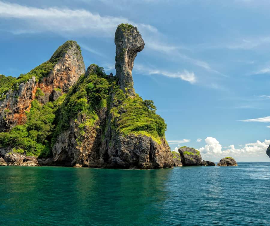 Krabi: 9 Islands Speedboat Full Day Tour - Poda Island is the lunch stop