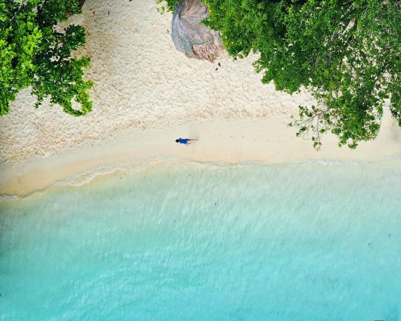 Krabi Hong Island Day Trip by Speed boat or Longtail Boat - Choosing between a speedboat and a longtail boat