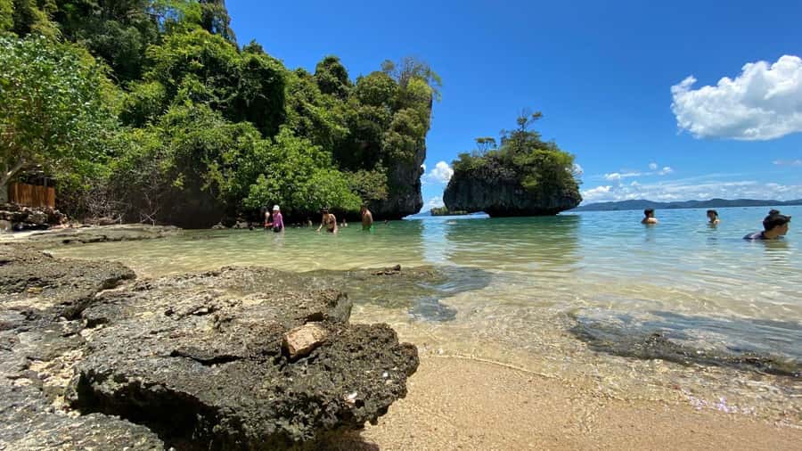 Krabi: Hong Islands Full-Day Private Speedboat Charter Tour - Guides Can Make or Break a Private Boat Day