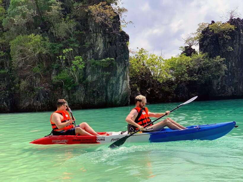 Krabi: Hong & Paradise Island Odyssey by Speedboat - The 360-degree viewpoint is worth the 419 steps