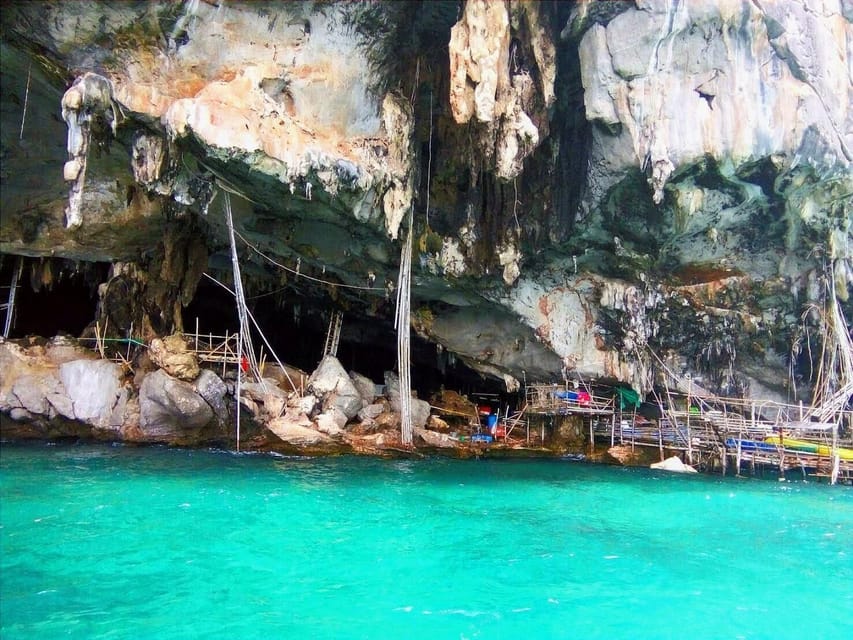 Krabi: Phi Phi Islands & Maya Bay Speedboat Tour with Lunch - The 45-minute speedboat ride to Phi Phi