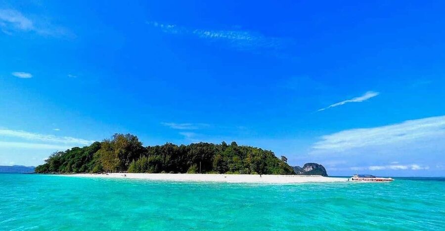 Krabi: Phi Phi Islands & Maya Bay Speedboat Tour with Lunch - From hotel pickup to Wang Sai Pier