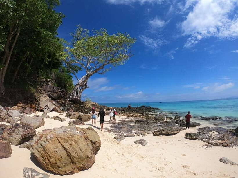 Krabi: Phi Phi Islands Speedboat Tour with Buffet Lunch - Key points to know before booking
