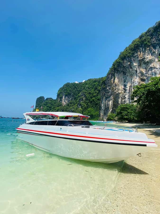 Krabi: Private Luxury Speedboat with picnic beach (4 island) - Leaving Nopparat Thara Pier for the islands