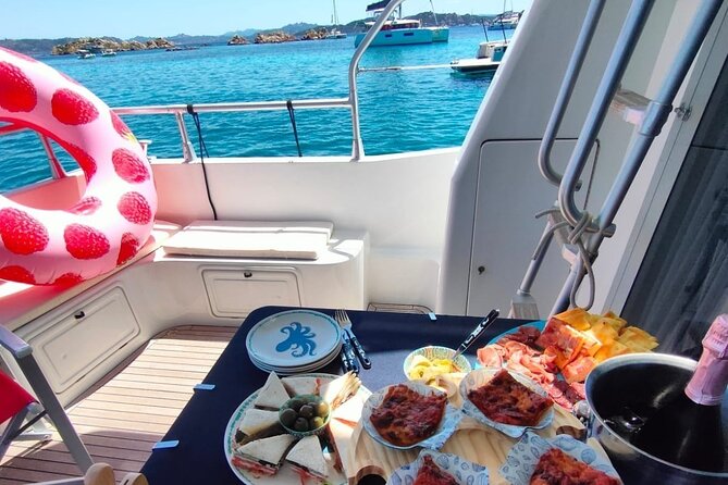La Maddalena Archipelago Tour with Motorboat DC12 - Santa Maria, if the clock and sea cooperate
