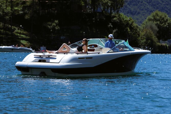 Lake Como: 3-Hour Luxury Speedboat Tour Como/Balbianello/Bellagio - Returning to Como by boat