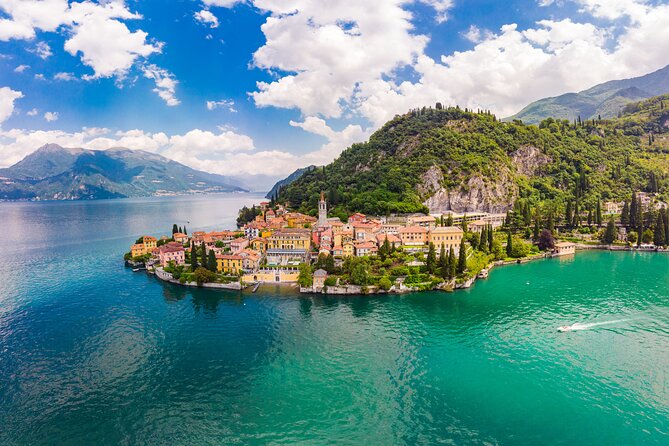 Lake Como Private Classic Speedboat Tour - What the captain adds to the experience
