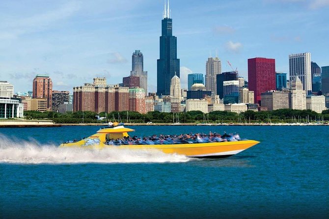 Lake Michigan 30-Minute Speedboat Ride - Why the skyline views are the main reason to go