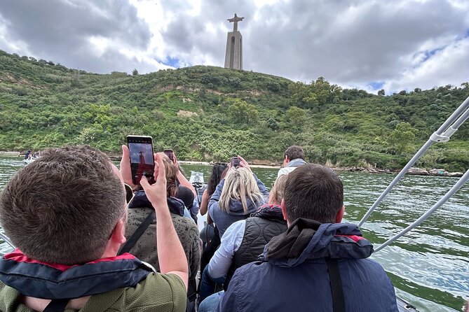 Lisbon Landmarks by Speedboat: Private 1-Hour Tour on the Tagus - Key points at a glance