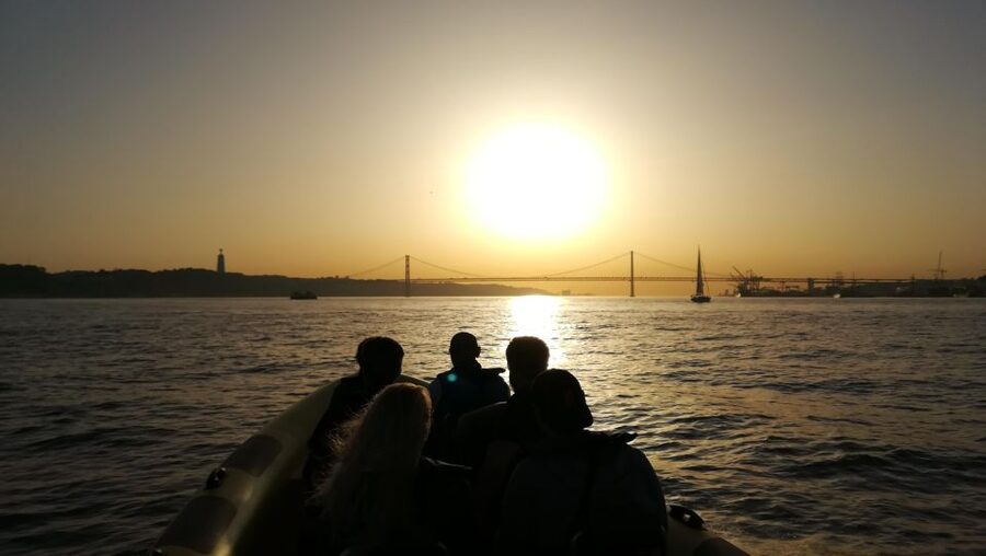 Lisbon Speedboat Sunset with Monuments Sightseeing - Christ the King across the river