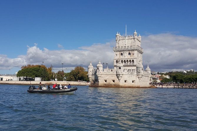 Lisbon Sunset Speedboat Tour - Leaving Doca de Santo Amaro for the Tagus