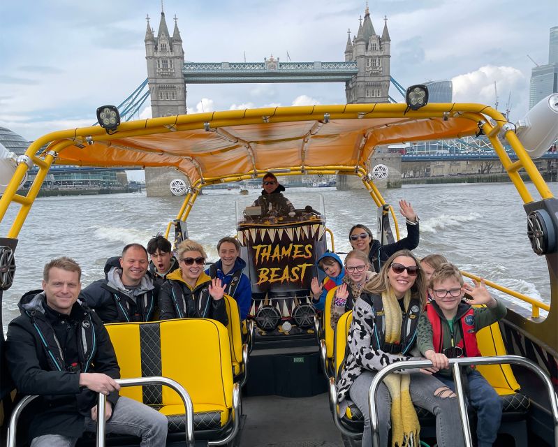 London: 40-Minute Thames Beast Jetboat Tour - What the crew adds to the experience